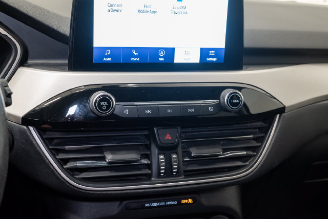 Used 2021 Ford Escape SEL FWD image 19