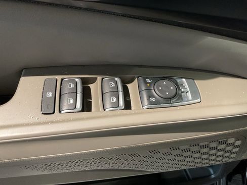 New 2026 Kia Carnival LXS FWD image 8