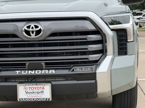 Used 2024 Toyota Tundra Limited w/ Power Package AWD/4WD image 8