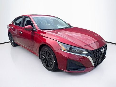 New 2025 Nissan Altima 2.5 SV w/ SV Special Edition Package image 3