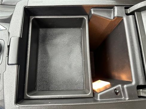 Used 2023 Chevrolet Traverse Premier w/ Redline Edition image 25