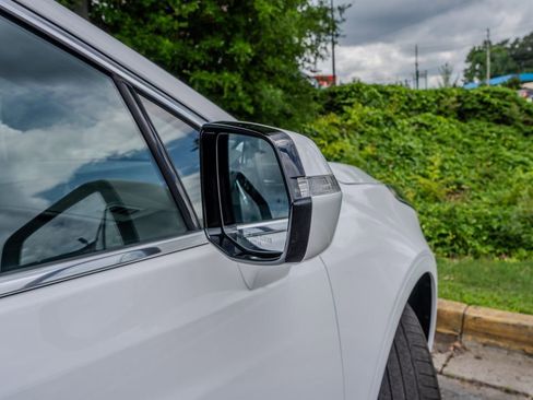 Used 2024 Cadillac XT5 Premium Luxury FWD image 31