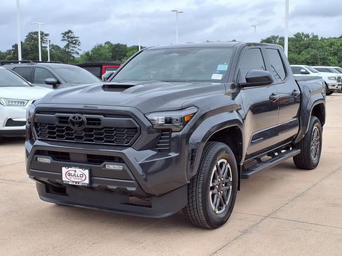 Certified 2024 Toyota Tacoma TRD Sport RWD image 3