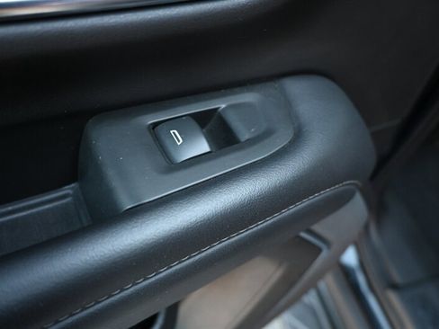 Used 2022 GMC Yukon SLE AWD/4WD image 33