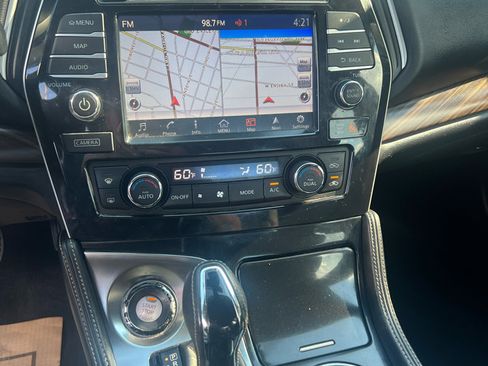 Used 2017 Nissan Maxima Platinum image 19