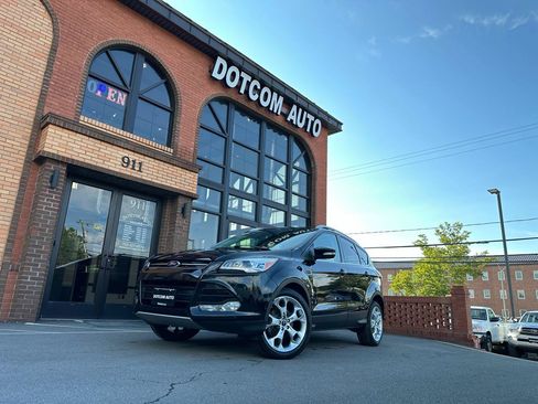 Used 2016 Ford Escape Titanium w/ Equipment Group 301A AWD/4WD image 3
