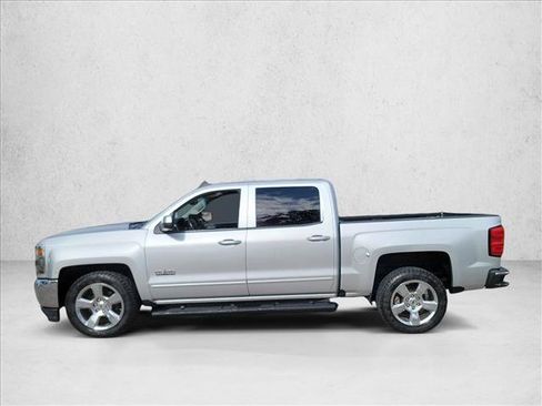 Used 2017 Chevrolet Silverado 1500 LT w/ Texas Edition RWD image 8