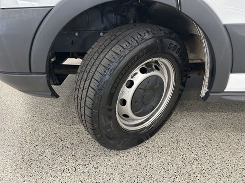 Used 2018 Ford Transit 250 148 Medium Roof image 26