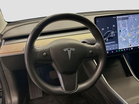 Used 2019 Tesla Model 3 Long Range image 18