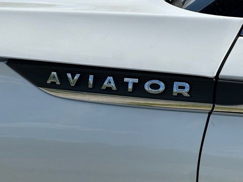 New 2026 Lincoln Aviator AWD image 27