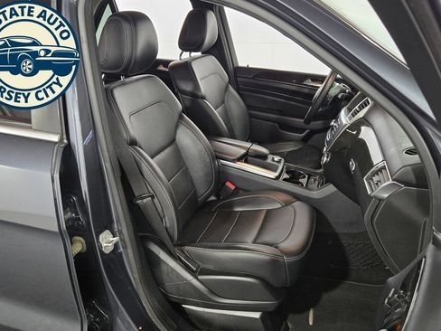 Used 2015 Mercedes-Benz ML 350 4MATIC w/ Premium 1 Package image 38