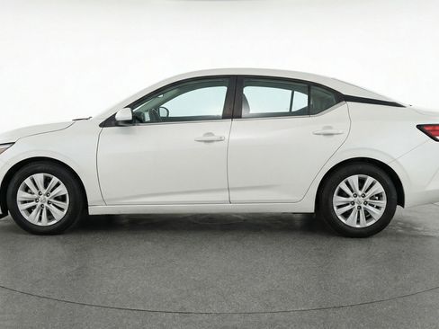 Used 2025 Nissan Sentra S FWD image 5