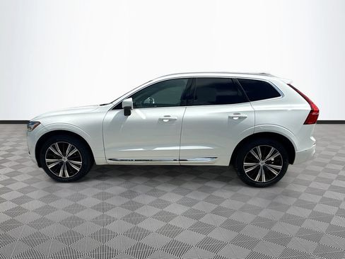Used 2023 Volvo XC60 B5 Plus FWD image 4