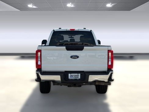 Certified 2024 Ford F250 XLT AWD/4WD image 10
