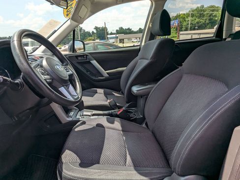 Used 2018 Subaru Forester 2.5i Premium AWD/4WD image 9