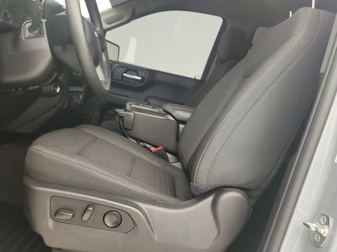 Certified 2025 Chevrolet Silverado 1500 Custom w/ LPO, Dark Essentials Package RWD image 15