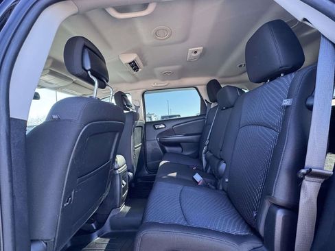 Used 2019 Dodge Journey SE w/ Premium Group image 14