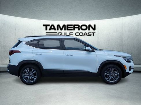 Used 2023 Kia Seltos S AWD/4WD image 8