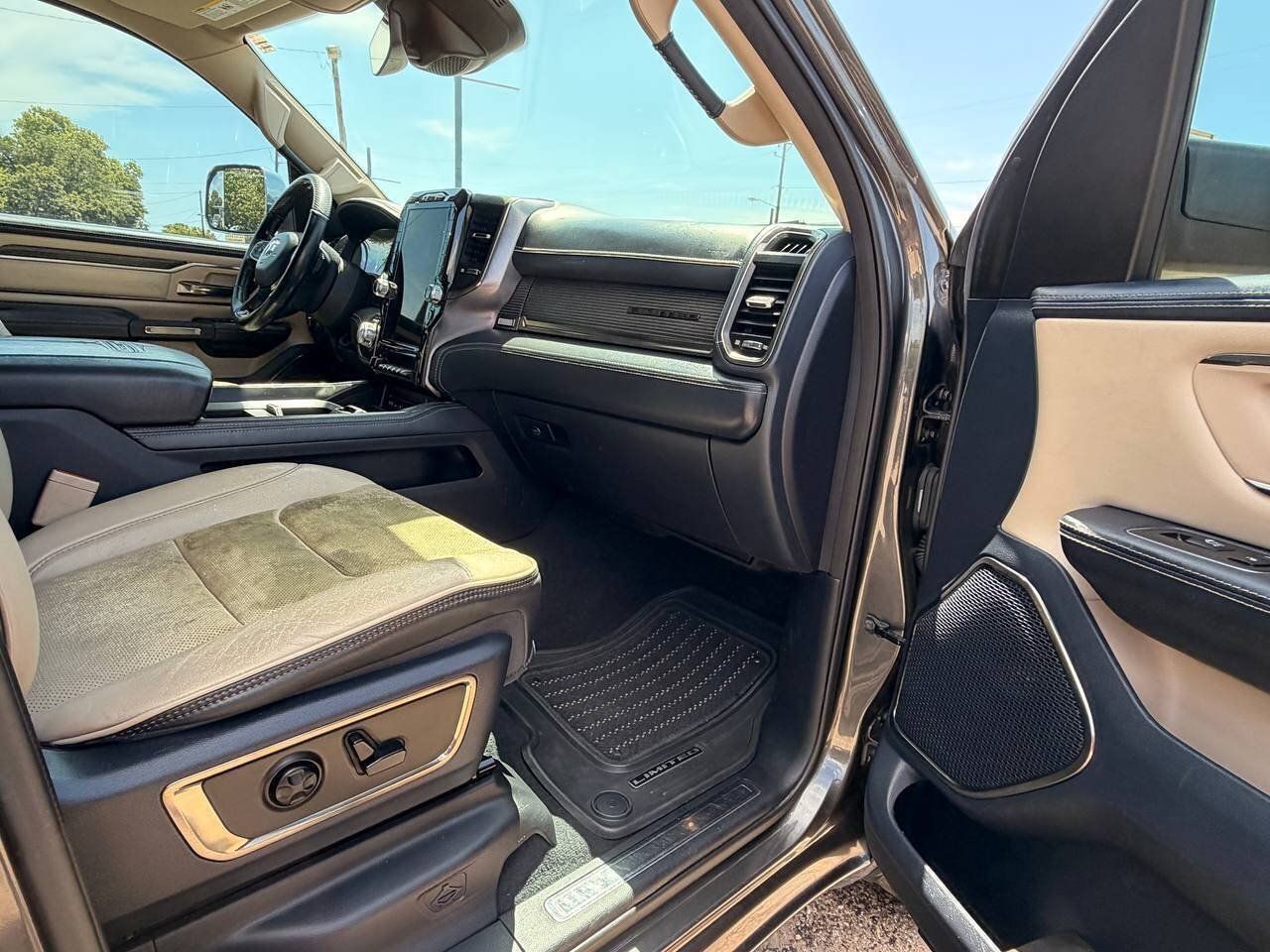 Used 2019 RAM 1500 Limited w/ Advanced Safety Group AWD/4WD image 14