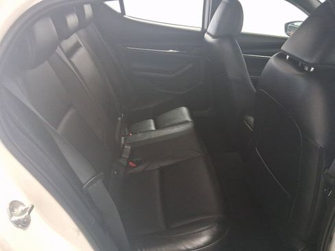 Used 2024 MAZDA MAZDA3 s FWD image 17