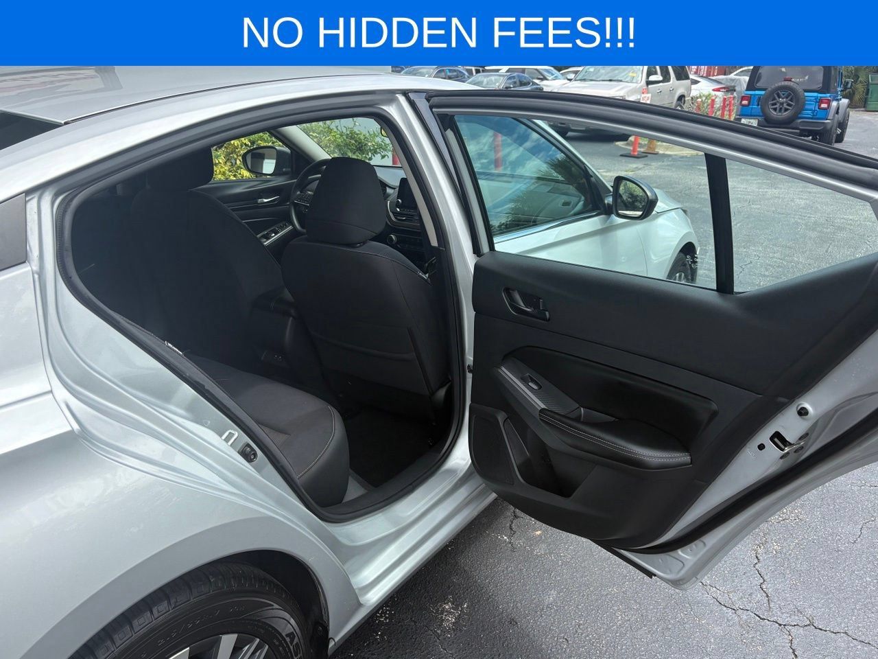 Used 2024 Nissan Altima 2.5 SV FWD image 21