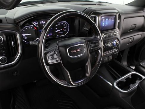 Used 2020 GMC Sierra 1500 AT4 w/ AT4 Premium Package AWD/4WD image 8