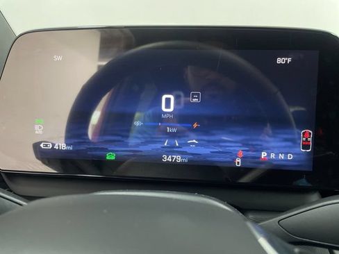 Certified 2025 Chevrolet Silverado EV LT AWD/4WD image 15