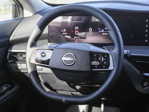 New 2025 Nissan Murano SV FWD image 18