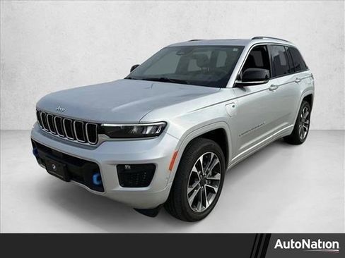 Used 2022 Jeep Grand Cherokee Overland AWD/4WD image 1