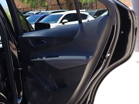 Used 2022 Chevrolet Equinox RS w/ RS Leather Package FWD image 27