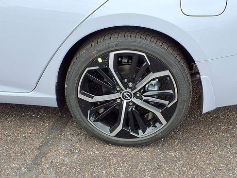 New 2026 Nissan Altima 2.5 SR w/ SR Premium Package FWD image 10