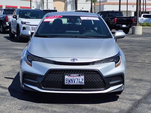 Used 2021 Toyota Corolla SE w/ Carpet Mat Package (TMS) FWD image 2