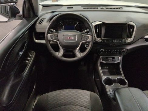 Used 2024 GMC Terrain SLE w/ Driver Convenience Package FWD image 15