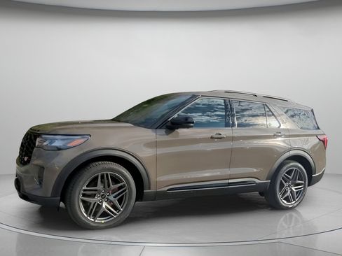 New 2026 Ford Explorer ST image 13