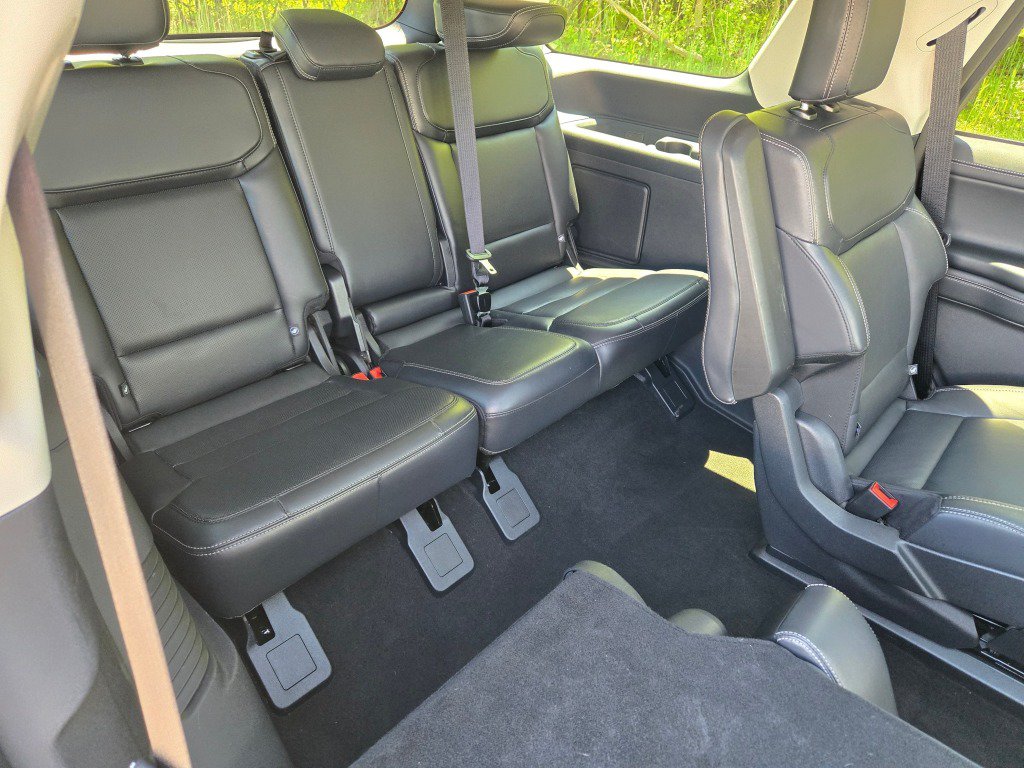 Used 2025 Ford Expedition Platinum AWD/4WD image 12