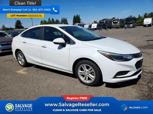 Used 2018 Chevrolet Cruze LT w/ Convenience Package FWD image 5