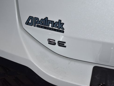 New 2026 Volkswagen Tiguan SE R-Line image 23