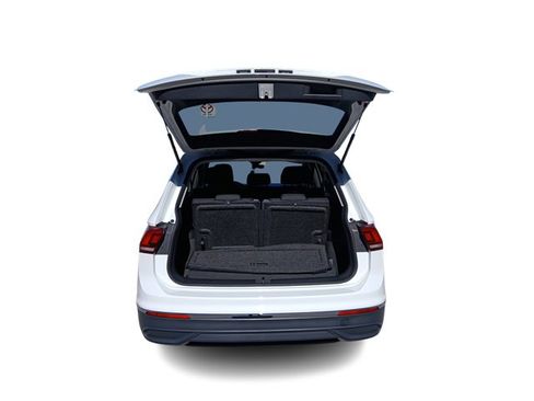Used 2024 Volkswagen Tiguan S image 39