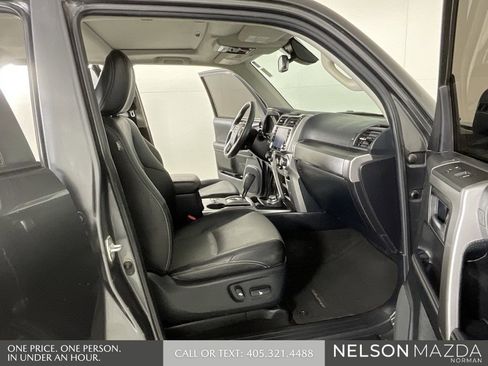 Used 2020 Toyota 4Runner SR5 Premium image 14