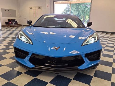 Used 2024 Chevrolet Corvette Stingray Preferred Cpe w/ Z51 Performance Package RWD image 2