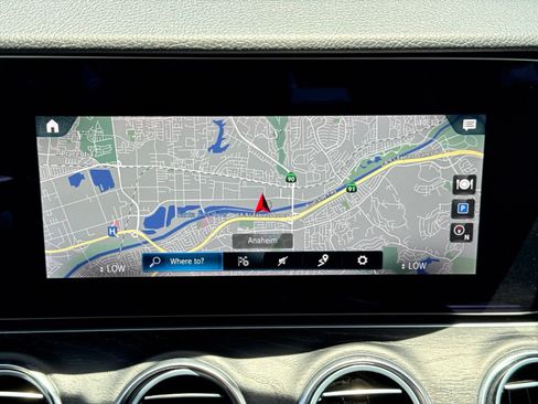 Used 2022 Mercedes-Benz E 350 Sedan image 38