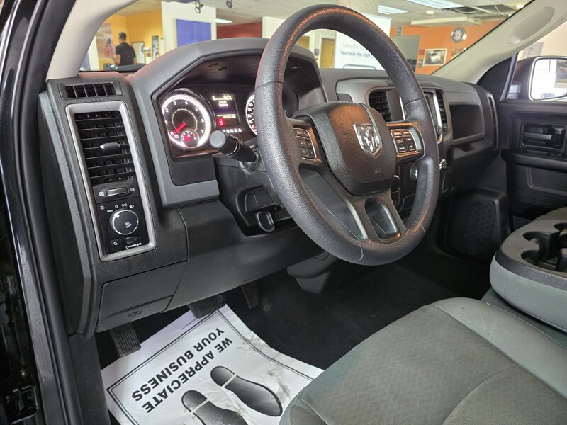 Used 2019 RAM 1500 Express w/ Express Value Package AWD/4WD image 9
