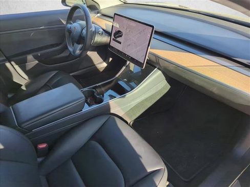 Used 2020 Tesla Model 3 Long Range image 24