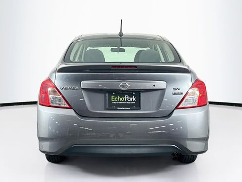 Used 2019 Nissan Versa SV w/ SV Special Edition Package FWD image 7