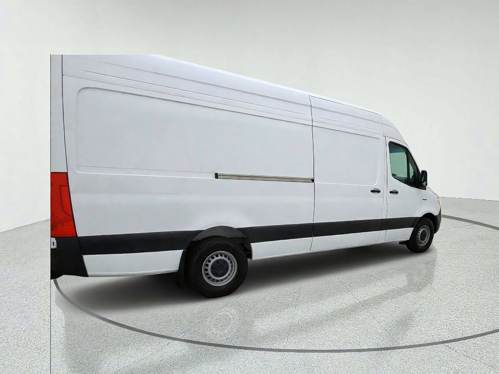 New 2025 Mercedes-Benz eSprinter 170 Cargo image 8
