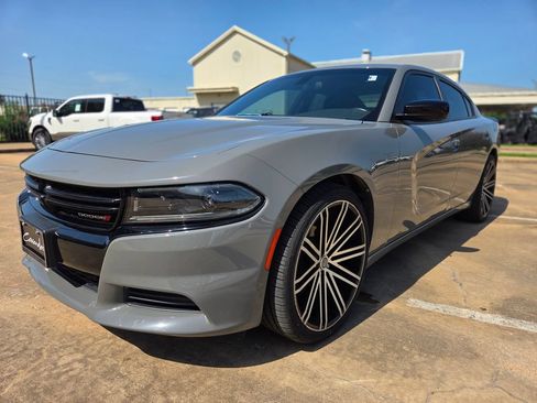Used 2023 Dodge Charger SXT w/ Blacktop Package RWD image 1