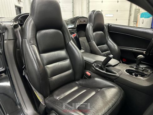 Used 2006 Chevrolet Corvette Convertible 2D w/ Preferred Equipment Group image 44
