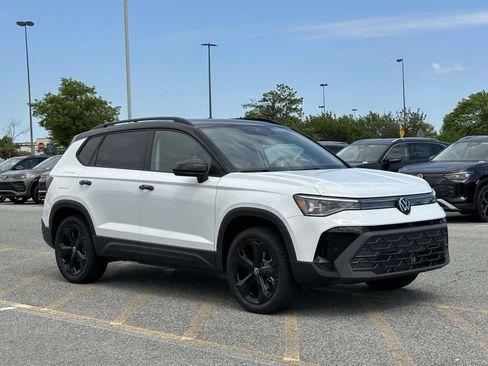 New 2026 Volkswagen Taos SE AWD/4WD image 8