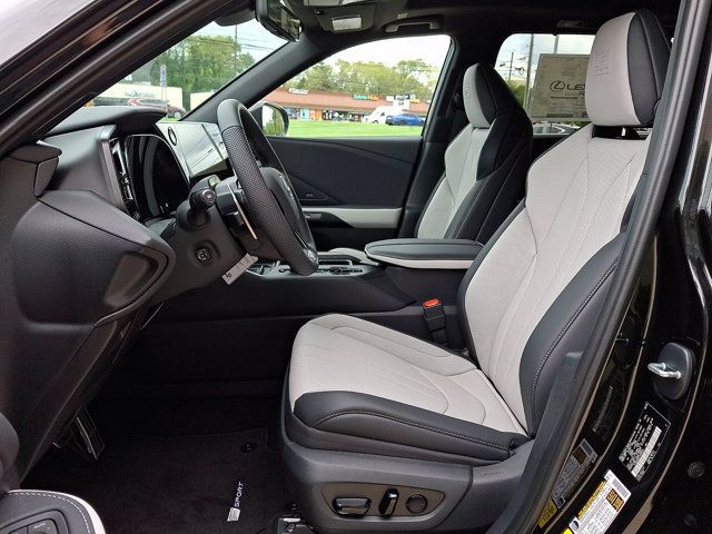 New 2026 Lexus TX 500h AWD image 10