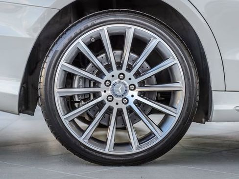 Used 2015 Mercedes-Benz S 550 Sedan image 16